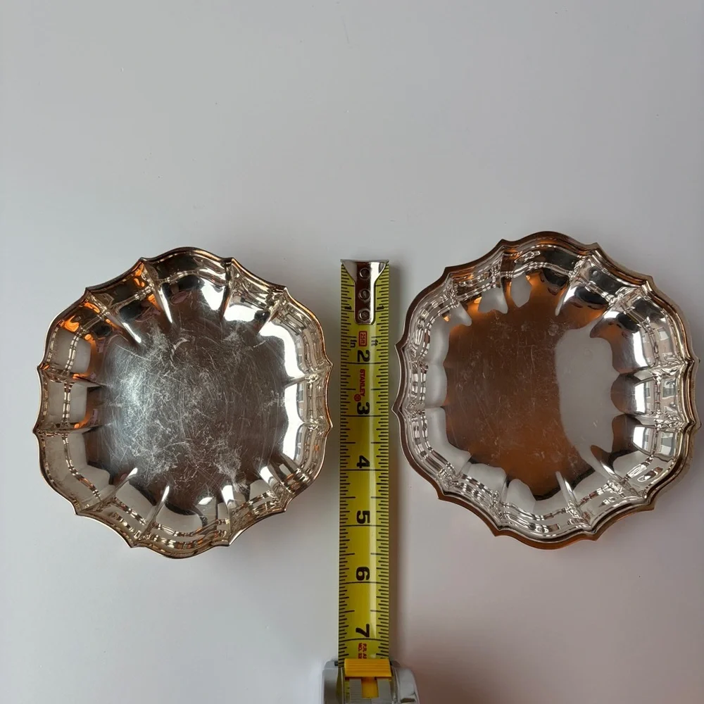 VTG Set Silver Plated Scallop Nut Dishes - Chippendale Silver Co 692 & 1 Unknown